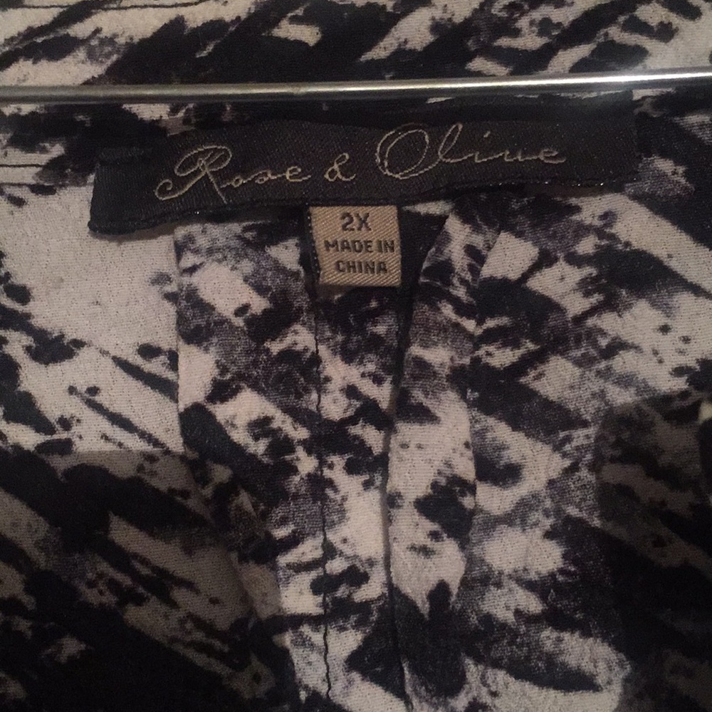 Blouse - Picture 2 of 2